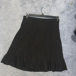 Black pleated theory skirt